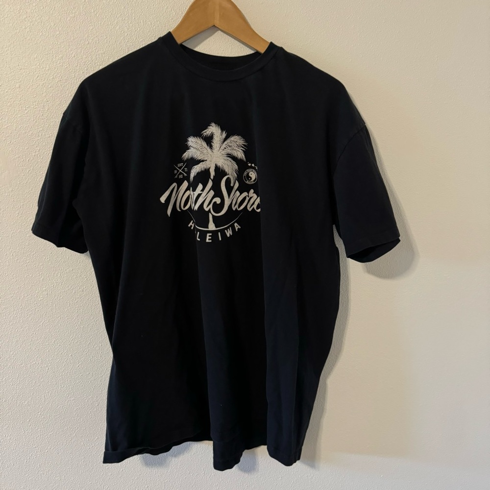 T&C Surf North Shore Haleiwa Crewneck Graphic Tee Black White Short Sleeve-XL